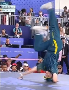 Rachael Gunn doing a headstand.